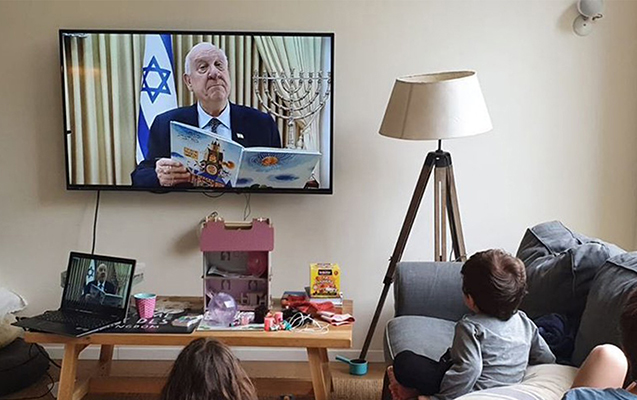 İsrail prezidenti virusa görə evdə qalan uşaqlara nağıl oxudu -VIDEO