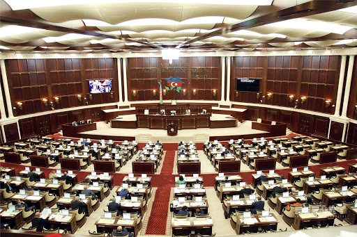 Milli Məclisin plenar iclaslarının vaxtında dəyişiklik edilib 