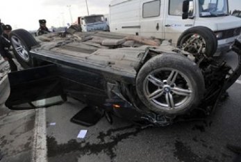 Şəmkirdə “Lexus” aşdı, ana və oğul yaralandı 