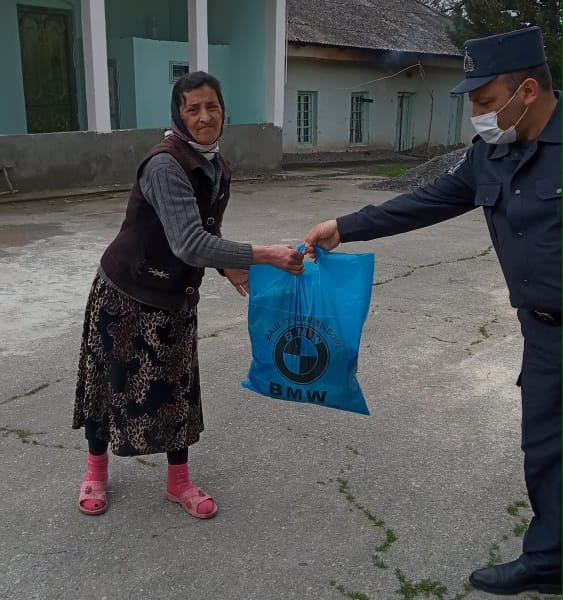 Polis yaşlı sakinləri evlərində ZİYARƏT ETDİ - FOTO