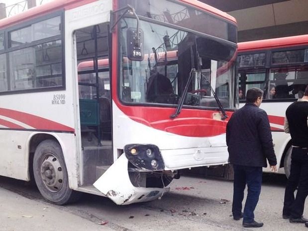 Piyadanı vuraraq qaçan avtobus sürücüsü SAXLANILDI