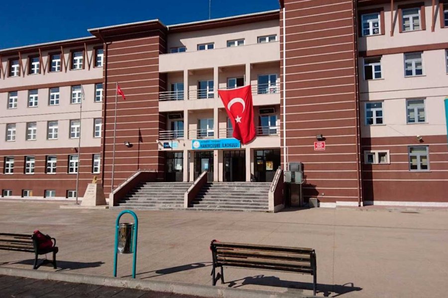 Türkiyədə təhsil müəssisələri mayın 31-dək bağlı qalması QƏRARA ALINDI
