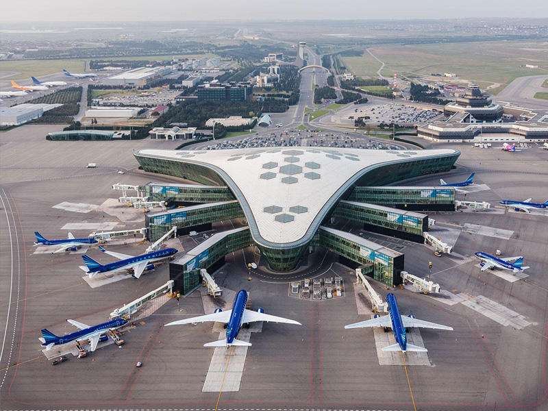 Heydər Əliyev Beynəlxalq  Aerorportu mükafata LAYİQ GÖRÜLDÜ - FOTO