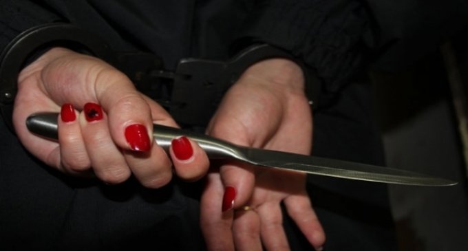 Satıcı qadını dəfələrlə bıçaqladı - AZƏRBAYCANDA ŞOK HADİSƏ