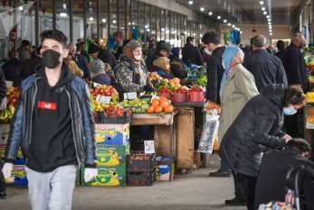 Bazarlarda maska taxmayanların NƏZƏRİNƏ - CƏRİMƏ OLUNACAQSINIZ