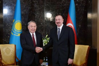 Prezident İlham Əliyev Nursultan Nazarbayevi təbrik etdi 