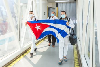 Koronavirusla mübarizə üçün Kubadan Azərbaycana 115 HƏKİM GƏTİRİLDİ