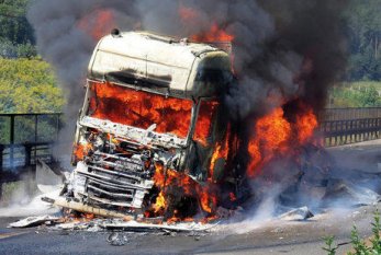 Goranboyda “DAF” markalı yük avtomobili yandı 