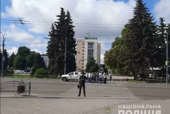 Ukraynada 20 sərnişinln olduğu avtobus GİROV GÖTÜRÜLDÜ