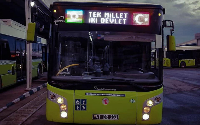 Türkiyədə avtobuslarda “Tək millət, iki dövlət” şüarı - Foto