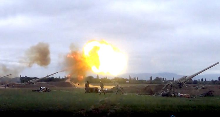 SON DƏQİQƏ: Düşmən mövqelərinə artilleriya zərbələri endirilir - VİDEO