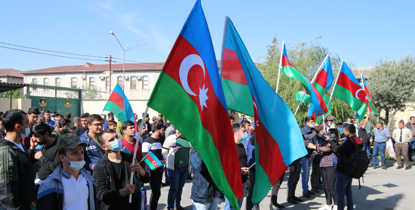 Hərbi vəzifəlilərin hərbi hissələrə yola salınması davam etdirilir - Səfərbərlik Xidməti -FOTOLAR