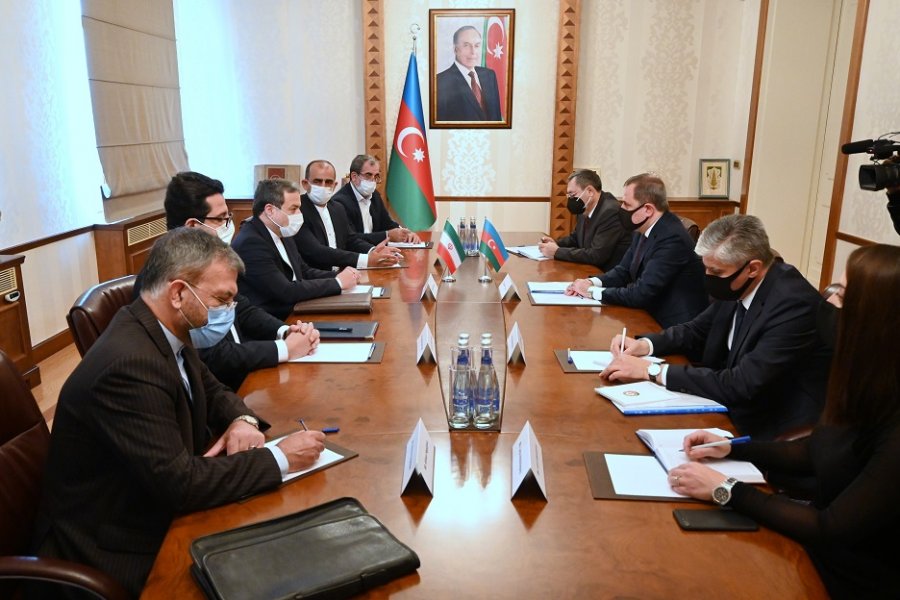 Ceyhun Bayramov İran prezidentinin xüsusi elçisi ilə görüşüb 