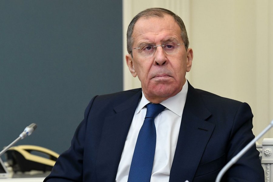 Lavrov: “Üçtərəfli bəyanatın dəyişdirilməsinə imkan verməyəcəyik”