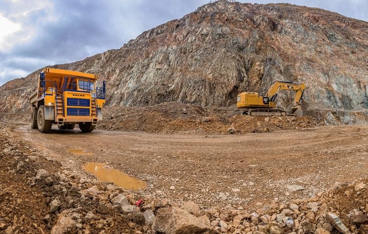 Azərbaycan Zəngilan və Kəlbəcərdə qızıl yataqlarında qazıntı işlərinin aparılmasına dair müqavilələr imzalayıb 