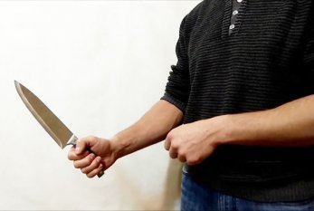 Gəncədə 24 yaşlı oğlan bıçaqlandı 