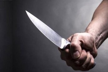 Şirvanda 64 yaşlı kişi gənc qızı bıçaqladı 