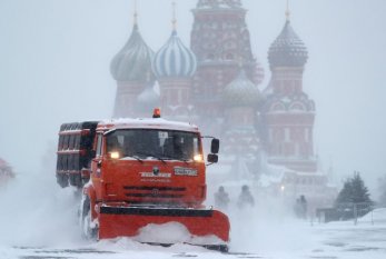 Moskvada 50 ilin rekordu yeniləndi - UÇUŞLAR TƏXİRƏ SALINDI
