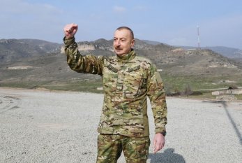 "Müzəffər Ordunun Ali Baş Komandanı kimi Azərbaycan bayrağını qaldırmışam" - İLHAM ƏLİYEV