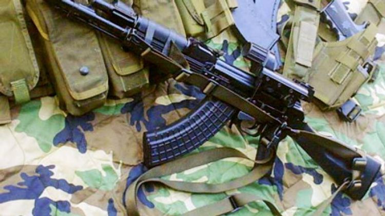 Məktəbdən “AK-74” avtomatı oğurlandı 