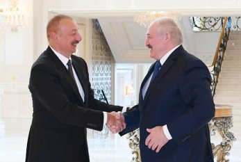 İlham Əliyev və Lukaşenkonun təkbətək görüşü başladı