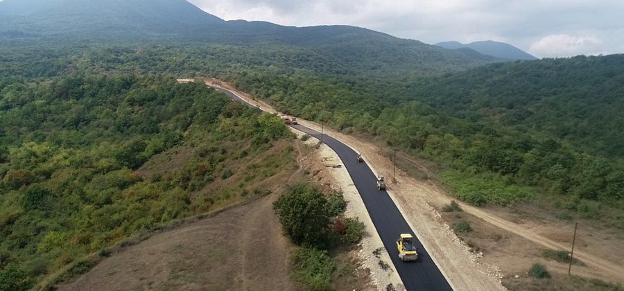 İlham Əliyev Culfa-Ordubad magistral avtomobil yolunun açılışında iştirak edib 