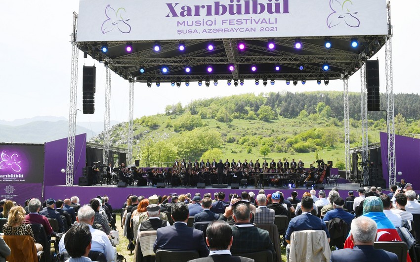 İtaliya mətbuatı “Xarıbülbül” musiqi festivalından YAZDI - FOTOLAR
