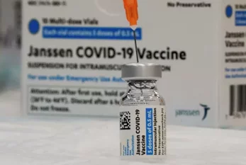 Kanada bu vaksinin istifadəsini DAYANDIRDI 