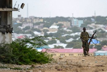 Somalidə kamikadze özünü partlatdı - 23 ÖLÜ