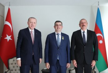 İlham Əliyev Bayraktarı “Qarabağ” ordeni ilə təltif etdi - FOTO