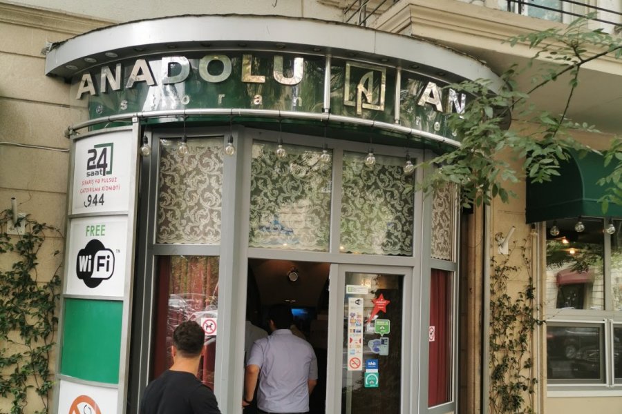 “Anadolu” restoranı cərimələndi - SIYAHI