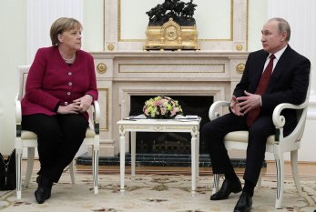 Kremldə Putin və Merkelin danışıqları başladı 