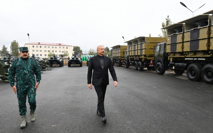 Prezident Cəbrayılda yeni hərbi hissə kompleksinin açılışında 