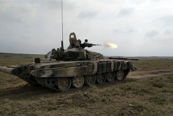 Azərbaycan Ordusunun tank bölmələri DÖYÜŞ ATIŞLARI KEÇİRDİ - VİDEO