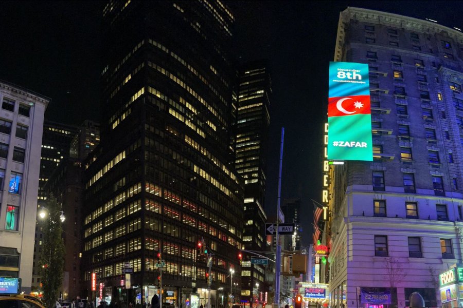 “Times” meydanında Azərbaycanla bağlı bilbord - VİDEO/FOTO