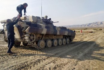 Azərbaycan Ordusunun döyüş maşınları heyətlərinin yarışı keçirilir 