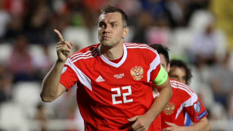 Artem Dzyuba-Rusiya milli komandasının tarixindəki ən yaxşı bombardirdir 