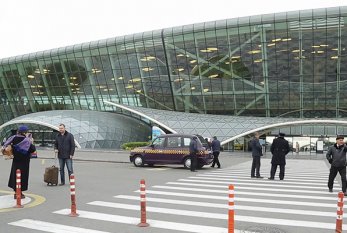 “Mercedes” oğrusu aeroportda saxlanıldı 