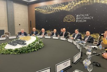 Antalyada “Parlament diplomatiyası” mövzusunda dəyirmi masa keçirildi 