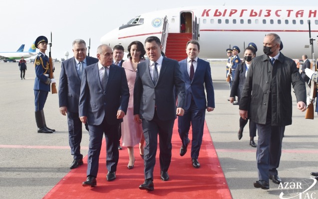 Qırğızıstan Prezidenti Bakıya gəldi - Foto