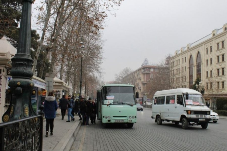Gəncədə avtobus sürücüsü sükan arxasında öldü 