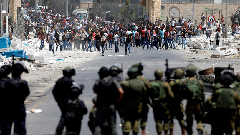 Fələstinlilərlə İsrail polisi arasında toqquşma olub, 52 fələstinli yaralanıb