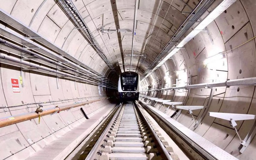 Londonda yeni metro xətti istifadəyə verilib 