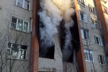 Moskvada hündürmərtəbəli binada güclü yanğın olub 