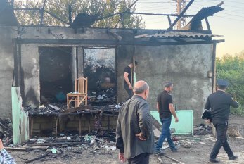 Bərdədə övladına toy edən ailənin evi yandı -FOTO