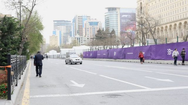 Bakıda "Formula 1"ə görə bəzi yollar bağlandı 