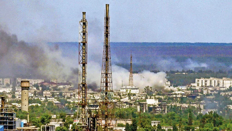Ukraynada mülki şəxslərin sığındığı kimya fabriki bombalandı 