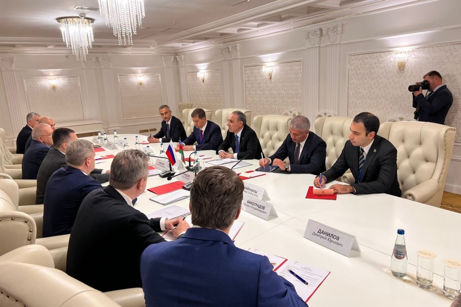 Kamran Əliyev Rusiyanın Baş prokuroru ilə görüşdü -FOTO