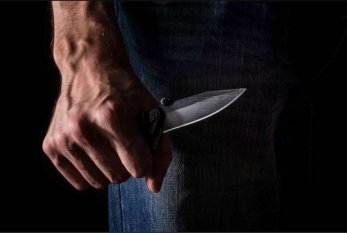 Sumqayıtda 15 yaşlı oğlan bıçaqlandı, anası özünü binadan yerə atdı 