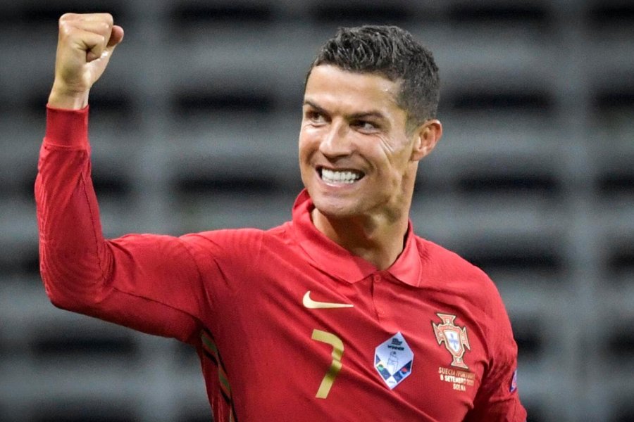 Futbol dünyasını çalxalayan transfer: Ronaldonun yeni klubunun adı açıqlandı 